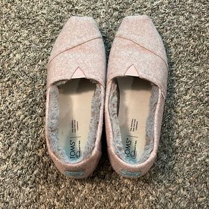 Toms faux fur lined flats